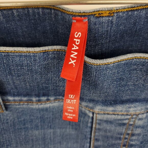 Spanx High Rise Medium Wash Pull On Straight Leg Women's Denim Jeans Size 1X - Picture 3 of 7